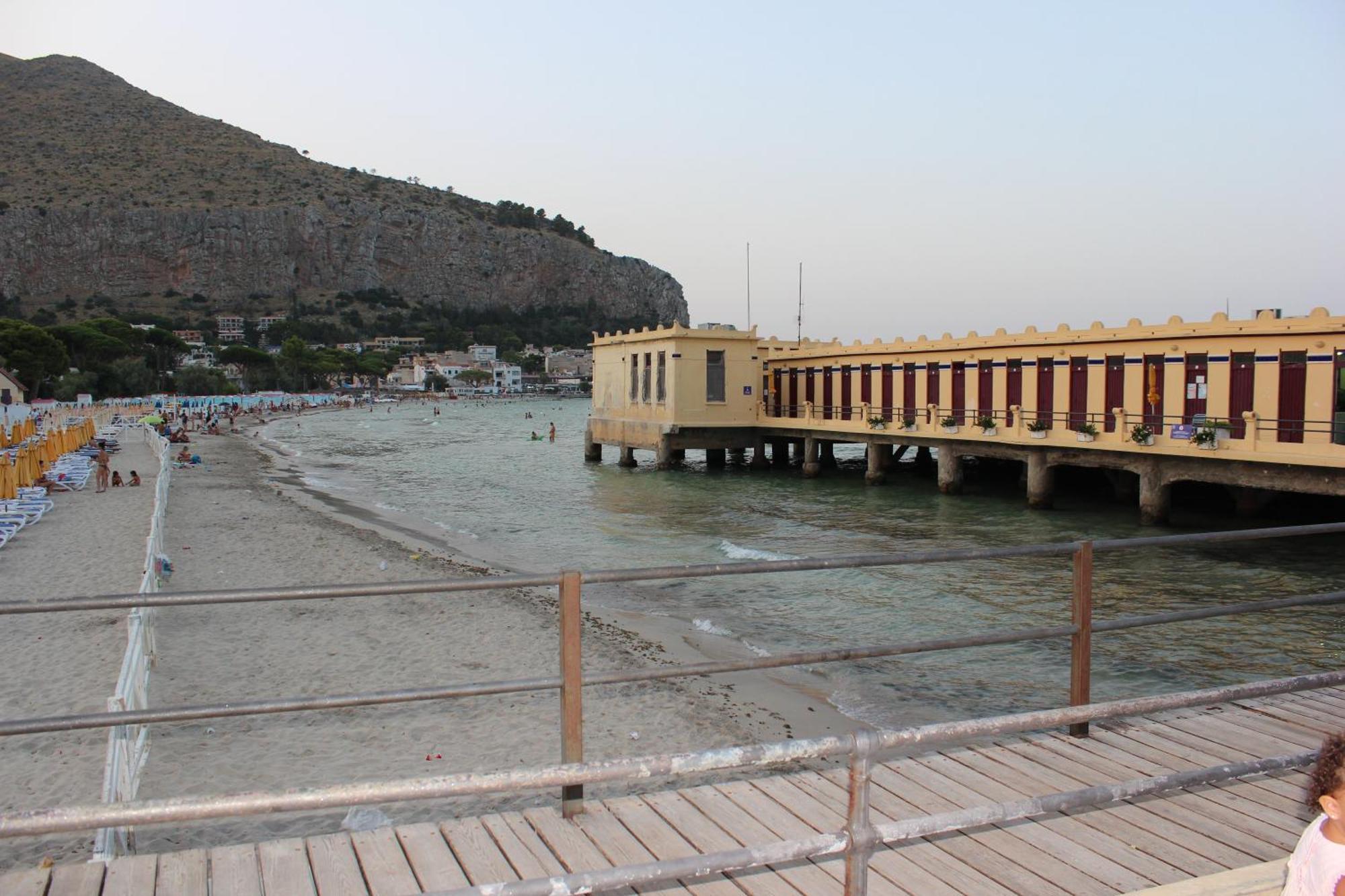 Appartamento Stazione Centrale Palermo Eksteriør bilde